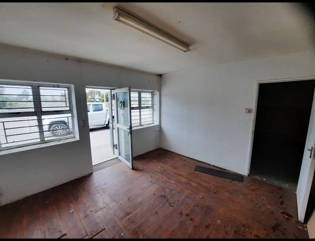 135M² WAREHOUSE TO LET IN PAROW EAST